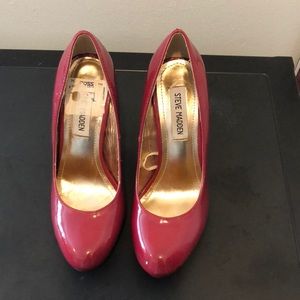 Sexy Red Steve Madden Pumps